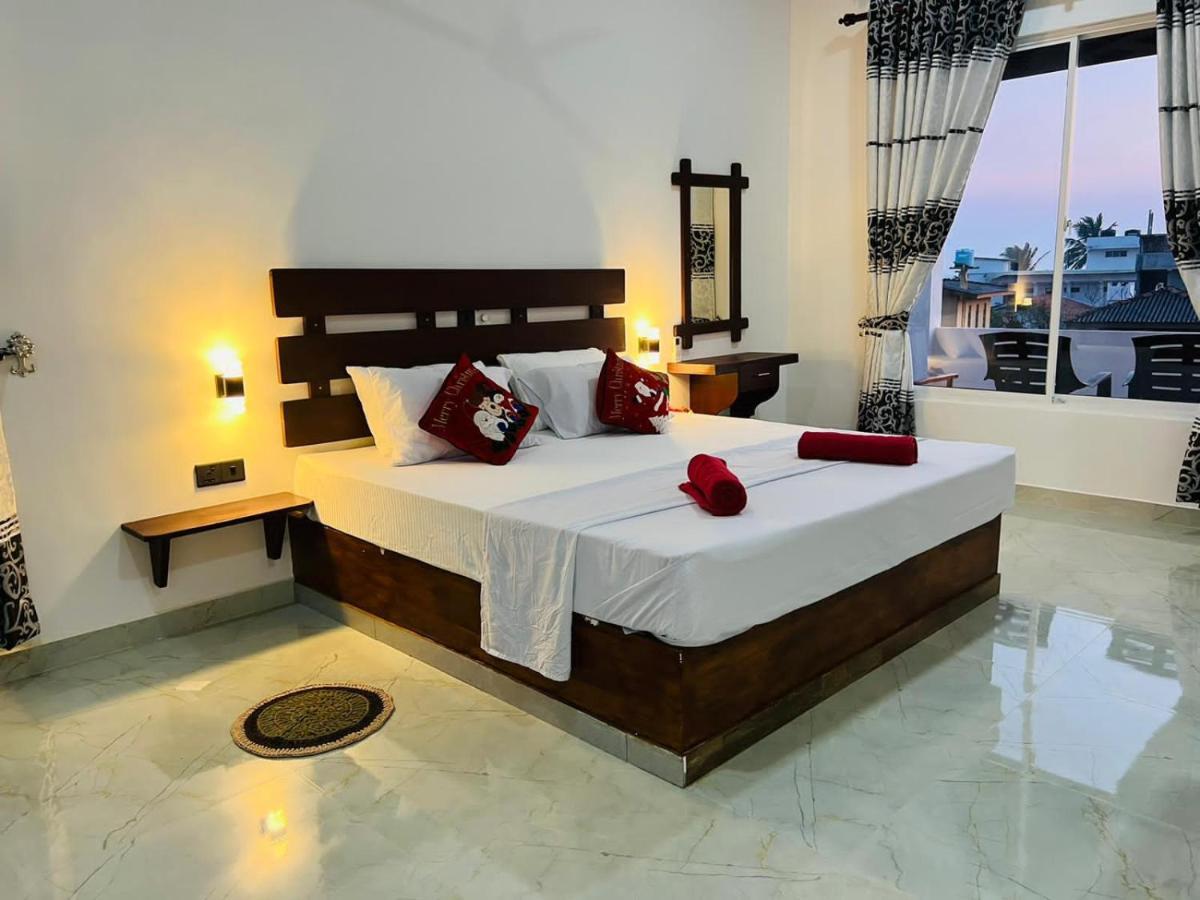 Indika'S Apartment Хикадува Екстериор снимка