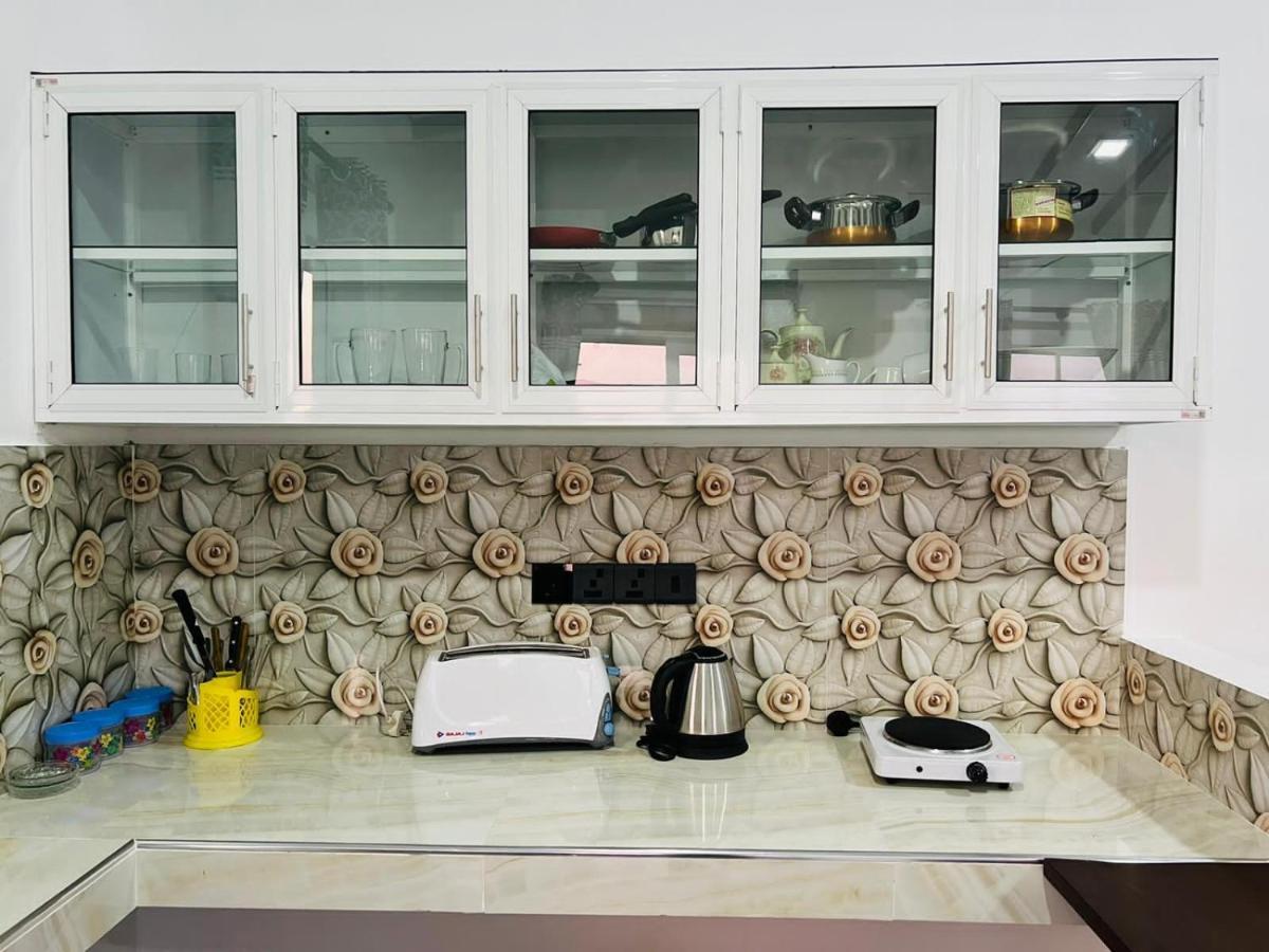 Indika'S Apartment Хикадува Екстериор снимка